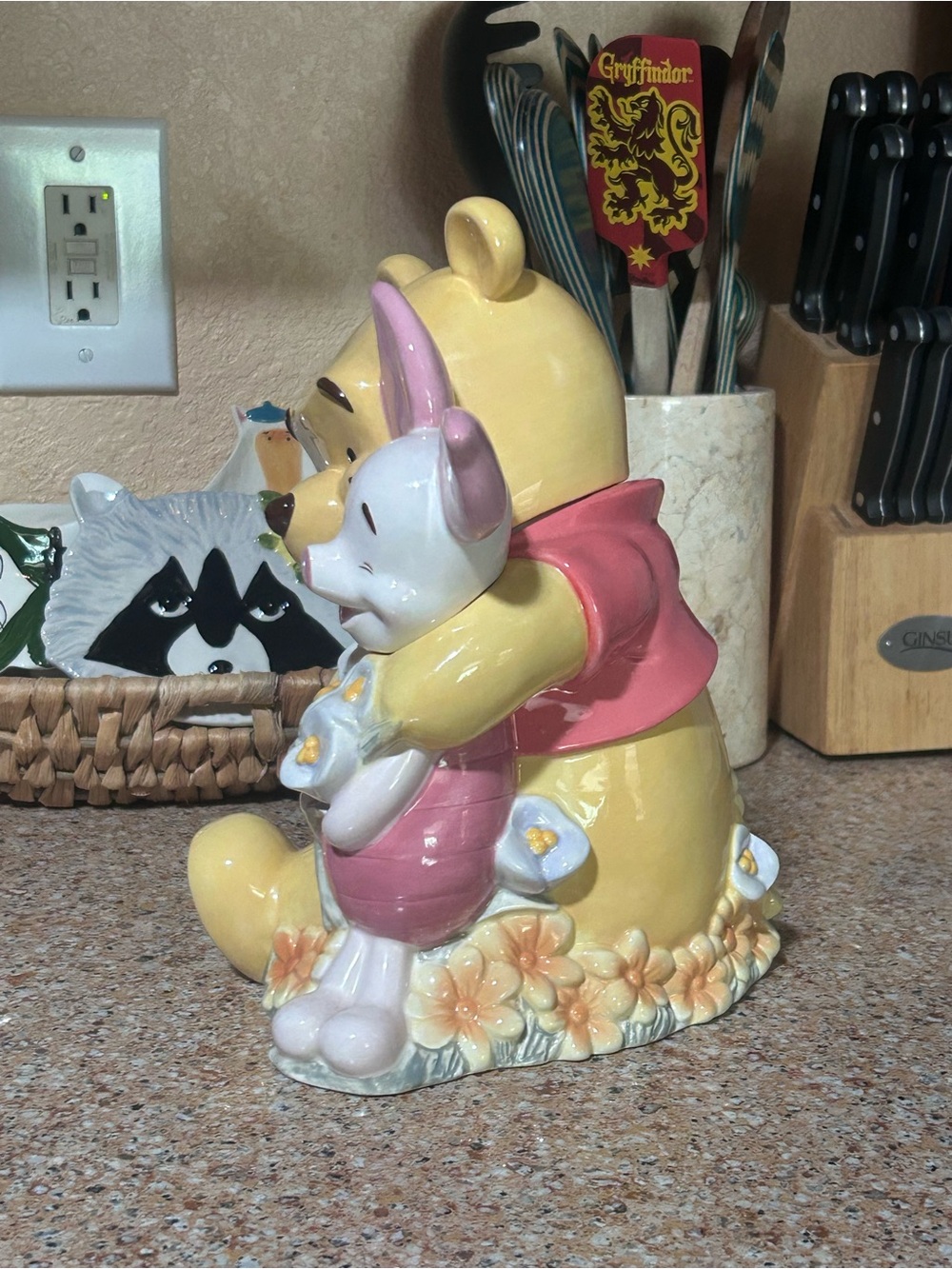 Vintage Winnie the Pooh & Piglet “Friends Forever” cookie jar - Picture 5 of 8
